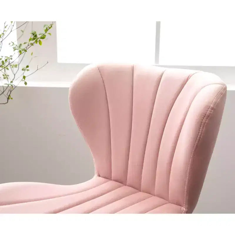 Sgabelli da bar girevoli regolabili imbottiti di colore rosa
