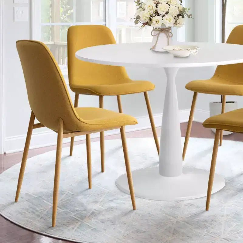 Tavolo da pranzo piccolo per 4 persone, rotondo con 4 sedie imbottite, gambe in rovere per appartamento, arredamento interno