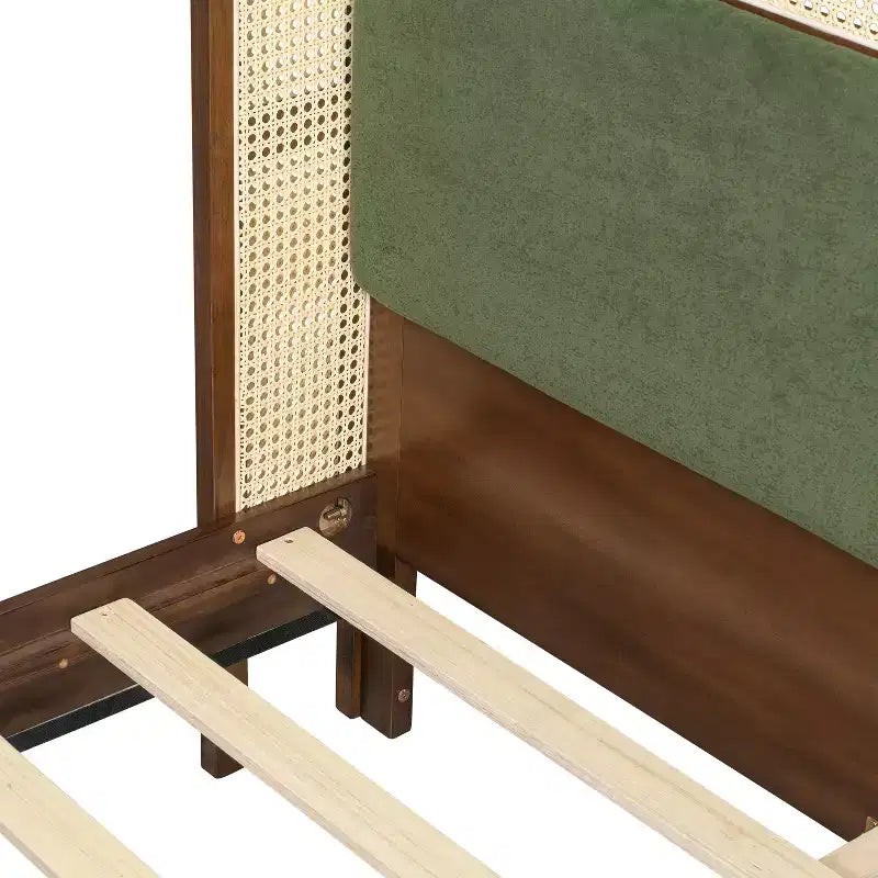 Christopher Knight Home Megan Struttura letto contemporanea in legno con testiera imbottita in rattan