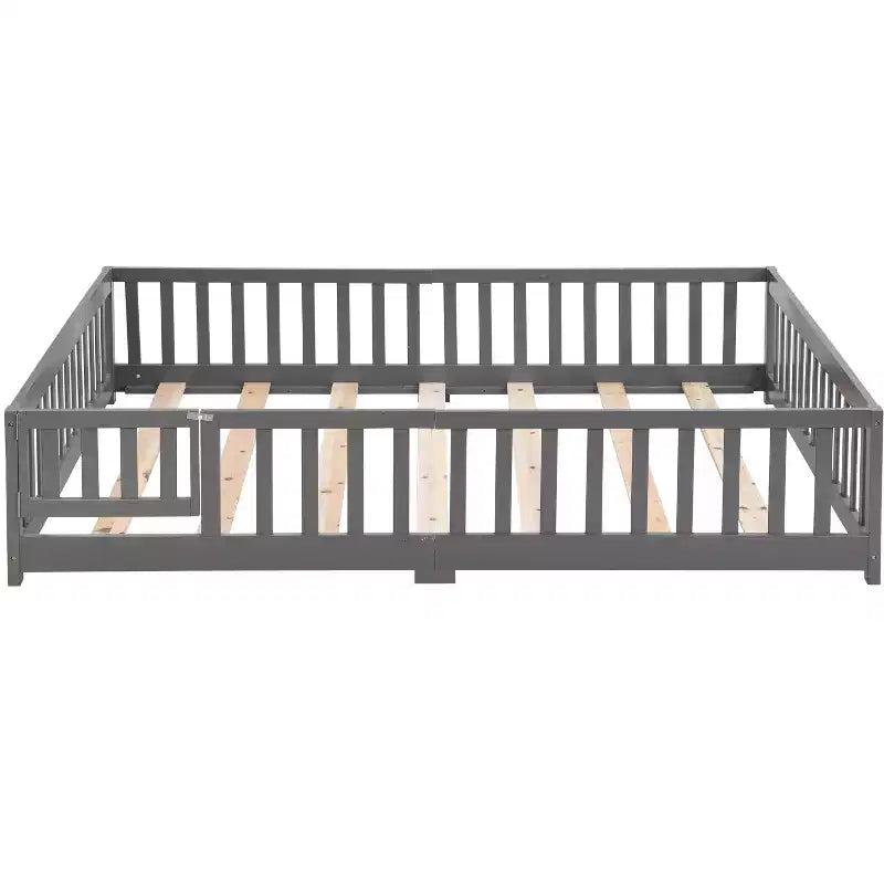 Letto a pavimento Queen Size con porta e recinzione, letto Montessori con spondine e doghe, struttura letto a piattaforma in legno per bambine e bambini