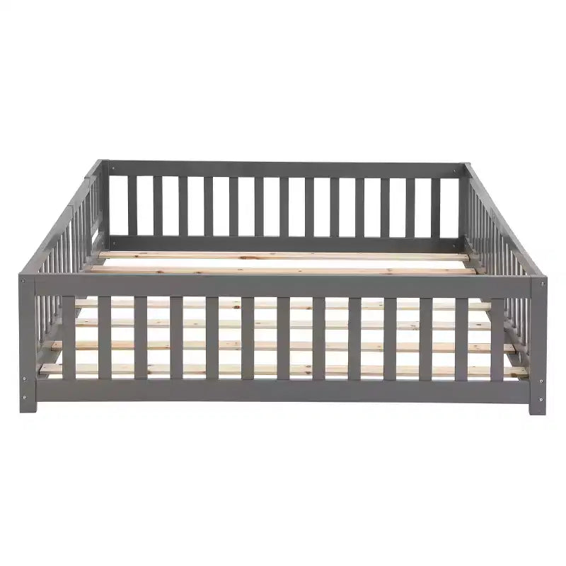 Letto a pavimento Queen Size con porta e recinzione, letto Montessori con spondine e doghe, struttura letto a piattaforma in legno per bambine e bambini