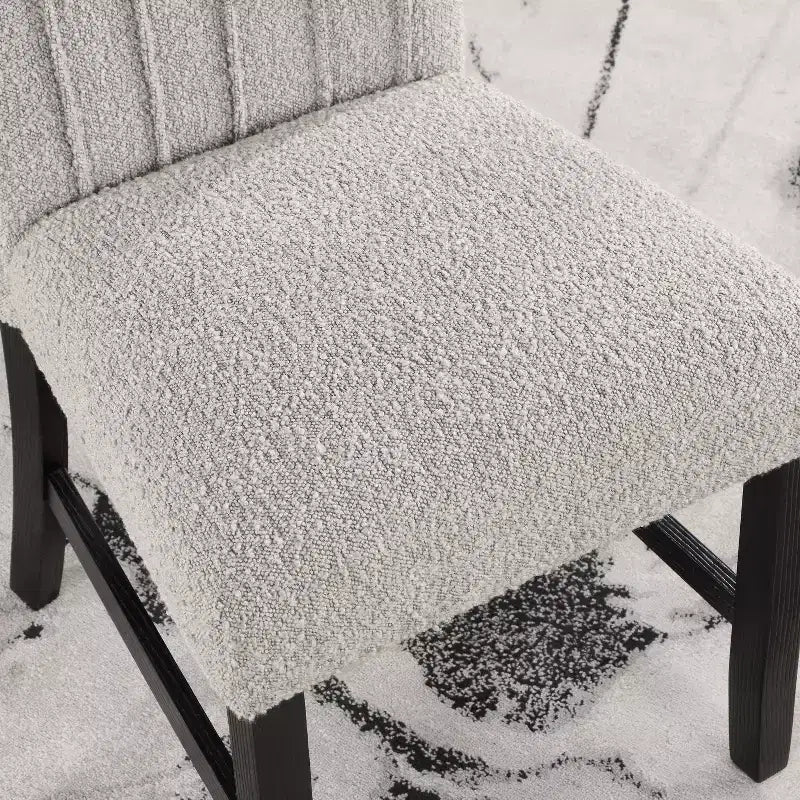 Sedie da pranzo moderne imbottite in boucle Rosethorn grigio