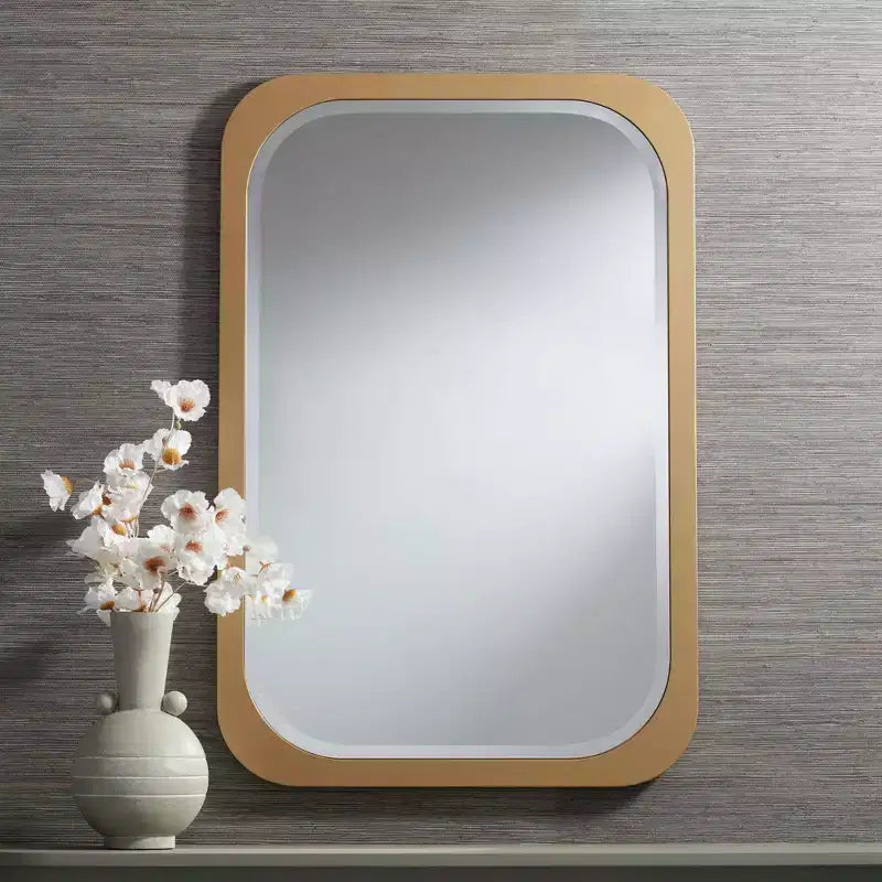 Specchio da parete rettangolare Devonshire con cornice dorata in vetro smussato, moderno, 71 cm di larghezza, per bagno, camera da letto, soggiorno